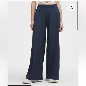 Lululemon Athletica Women's Swift Midrise Pants